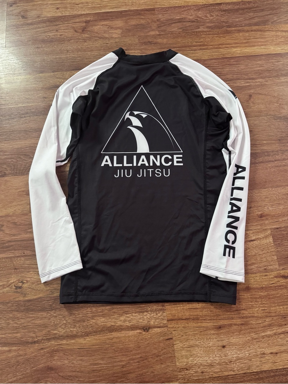 Alliance Ranked L/S Rash Guard - Picture 2 of 3